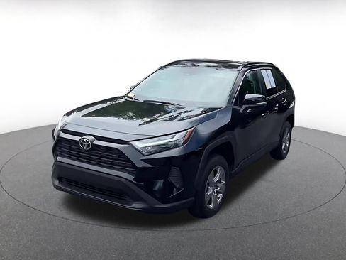 Used 2024 Toyota RAV4 XLE w/ Convenience Package AWD/4WD image 7