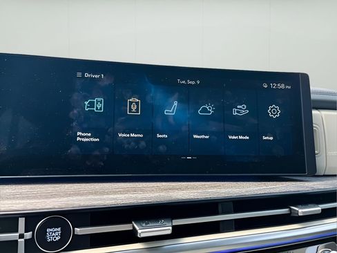 Used 2025 Hyundai Santa Fe Calligraphy image 13