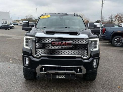 Used 2022 GMC Sierra 2500 Denali w/ Denali Black Diamond Edition image 3