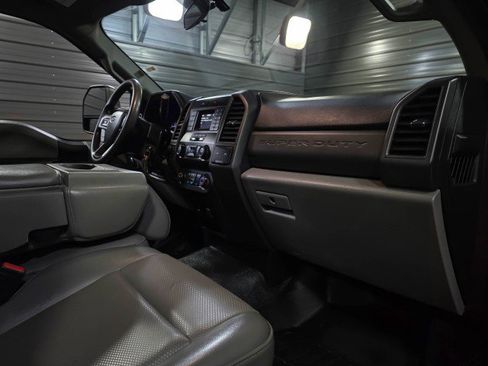 Used 2021 Ford F550 XL 4WD DRW Regular Cab Dually image 18