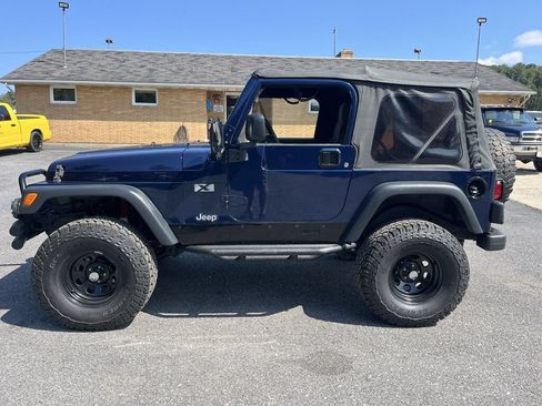 Used 2004 Jeep Wrangler X w/ Wheel Plus Group AWD/4WD image 6