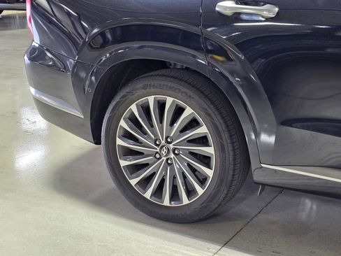 Used 2024 Hyundai Palisade Calligraphy image 8
