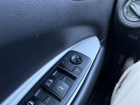 Used 2019 Dodge Journey SE w/ Connectivity Group image 29