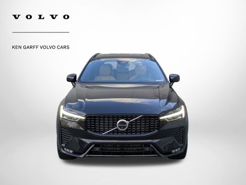 Certified 2023 Volvo XC60 B6 Ultimate w/ Protection Package Premier image 9