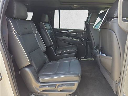 Used 2022 Cadillac Escalade ESV Sport w/ Touring Package AWD/4WD image 21