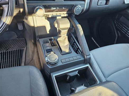 Used 2025 Toyota Tacoma SR5 image 31