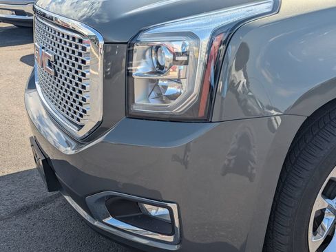 Used 2017 GMC Yukon Denali w/ Open Road Package AWD/4WD image 12