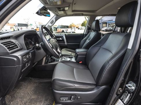 Used 2024 Toyota 4Runner SR5 Premium w/ Moonroof Package AWD/4WD image 20