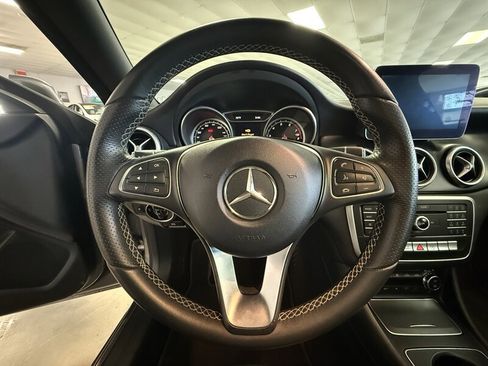 Used 2018 Mercedes-Benz CLA 250 image 31