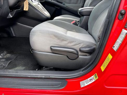 Used 2009 Toyota Matrix FWD image 31