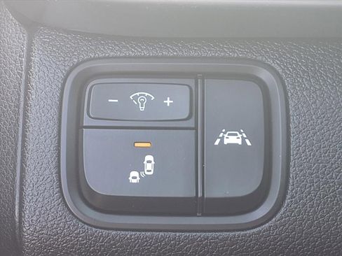 Used 2020 Kia Optima EX image 9