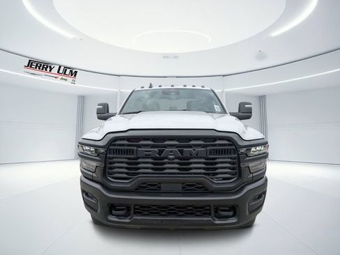 New 2026 RAM 3500 Tradesman AWD/4WD image 8