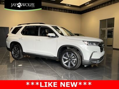 Used 2025 Honda Pilot Touring