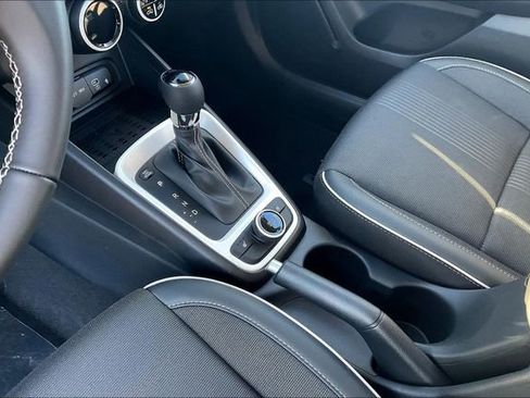 New 2026 Hyundai Venue SEL image 8