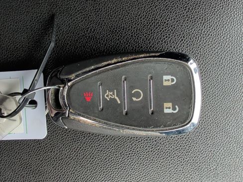 Used 2020 Chevrolet Equinox LT image 18