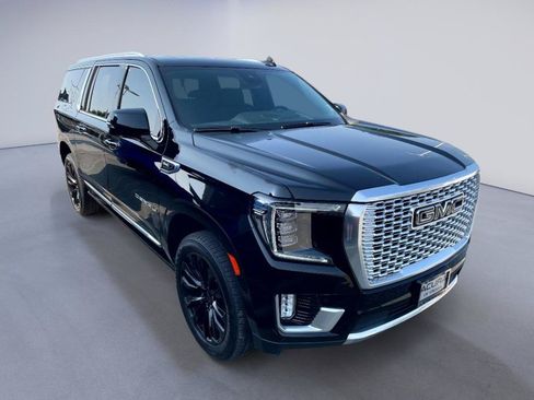 Used 2023 GMC Yukon XL Denali w/ LPO, Floor Liner Package AWD/4WD image 4
