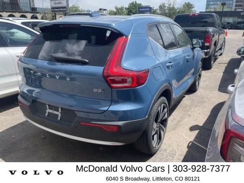 Used 2023 Volvo XC40 B5 Ultimate w/ Protection Package Premier AWD/4WD image 3