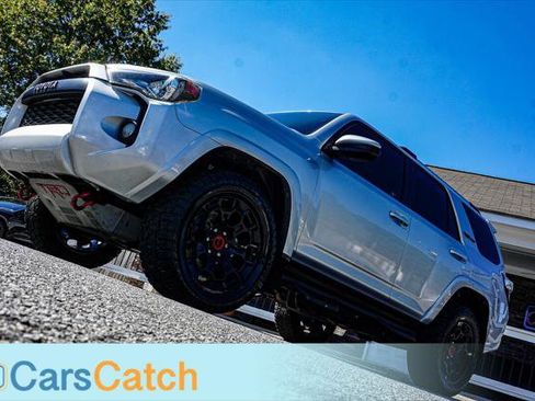 Used 2019 Toyota 4Runner SR5 image 4