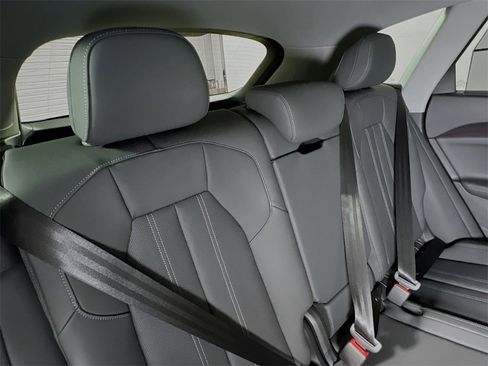 New 2025 Audi Q5 Premium Plus image 27