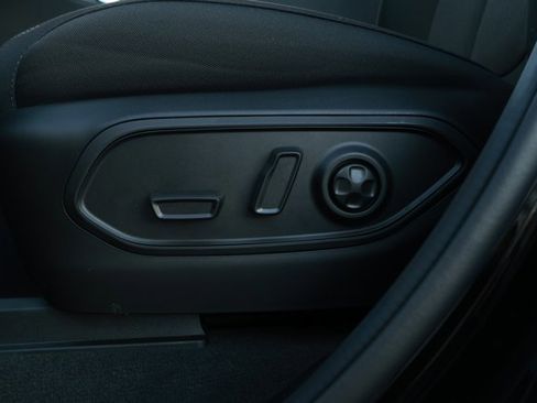 New 2025 Jeep Grand Cherokee Laredo X w/ Trailer Tow Package image 24