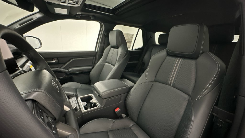 New 2026 Toyota 4Runner Limited AWD/4WD image 9