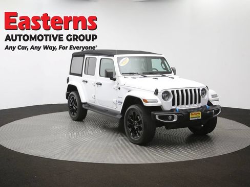 Used 2022 Jeep Wrangler Unlimited Sahara w/ Cold Weather Group AWD/4WD image 51