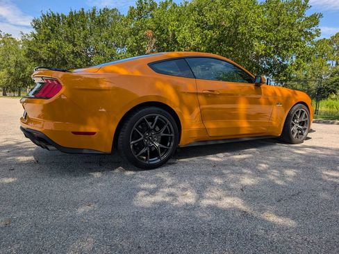 Used 2019 Ford Mustang GT Premium w/ Performance Package - Level 2 RWD image 10