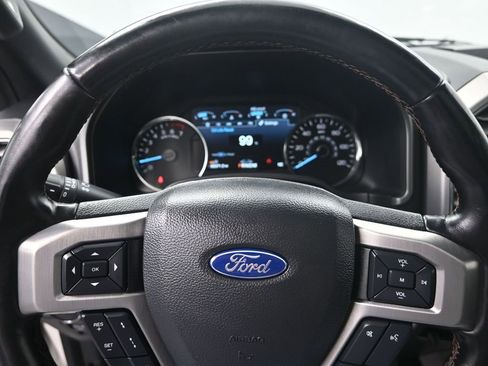 Used 2019 Ford F150 Platinum w/ Equipment Group 701A Luxury image 16