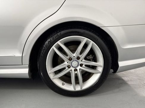 Used 2012 Mercedes-Benz C 300 4MATIC Sedan image 5