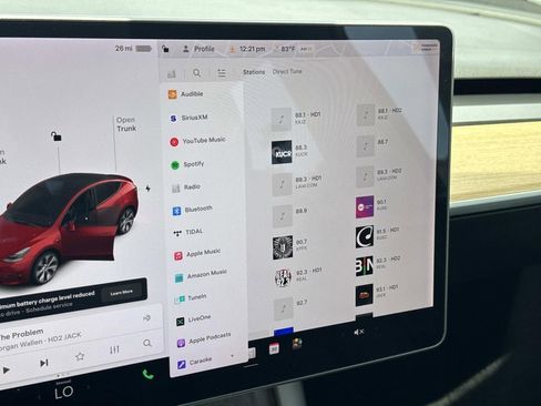 Used 2021 Tesla Model Y Long Range AWD/4WD image 12