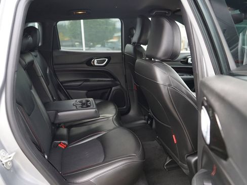 Used 2023 Jeep Compass Trailhawk AWD/4WD image 31