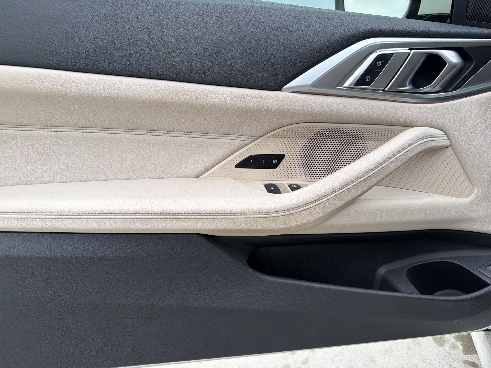 Used 2022 BMW 430i Convertible w/ M Sport Package RWD image 17