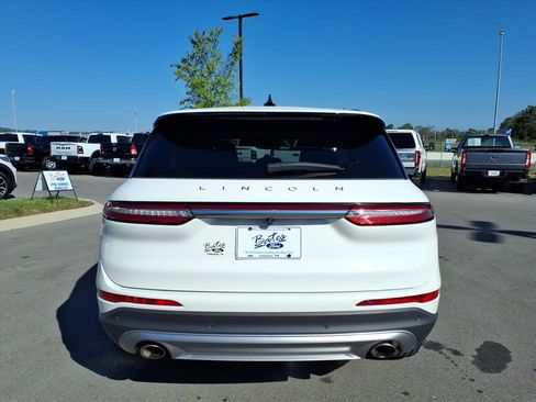 Used 2021 Lincoln Corsair Standard w/ Equipment Group 101A image 4