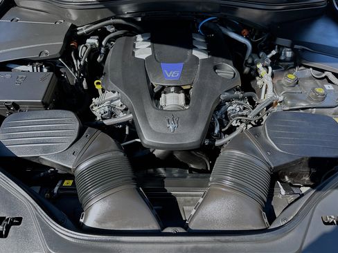 Used 2022 Maserati Levante Modena image 33