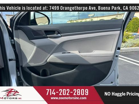 Used 2018 Hyundai Elantra SE FWD image 41