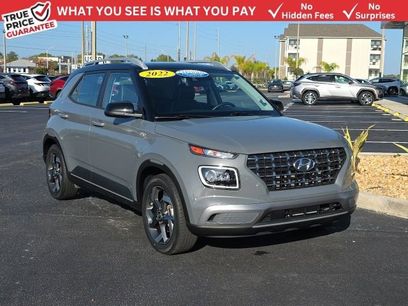 Certified 2022 Hyundai Venue Limited w/ Cargo Package
