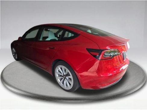 Used 2023 Tesla Model 3 Standard Range RWD image 9