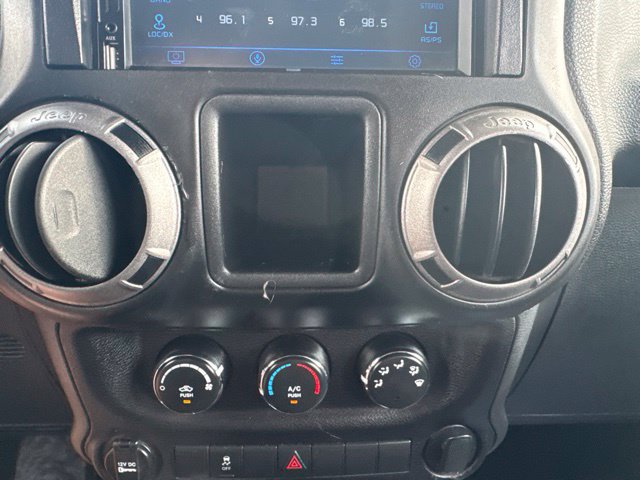 Used 2013 Jeep Wrangler Unlimited Sport w/ Connectivity Group AWD/4WD image 17
