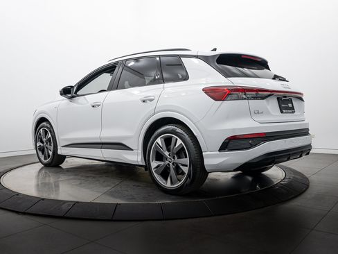 Used 2025 Audi Q4 e-tron Premium Plus w/ Premium Plus AWD/4WD image 5