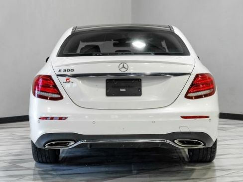 Used 2018 Mercedes-Benz E 300 w/ Premium 1 Package image 15