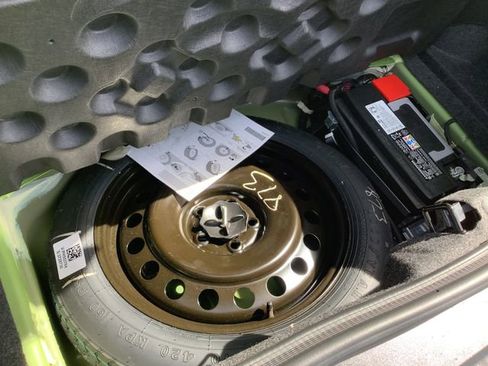 Used 2023 Dodge Challenger SXT w/ Blacktop Package image 25