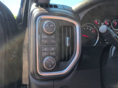Used 2021 Chevrolet Silverado 1500 LT Trail Boss w/ Convenience Package II AWD/4WD image 24