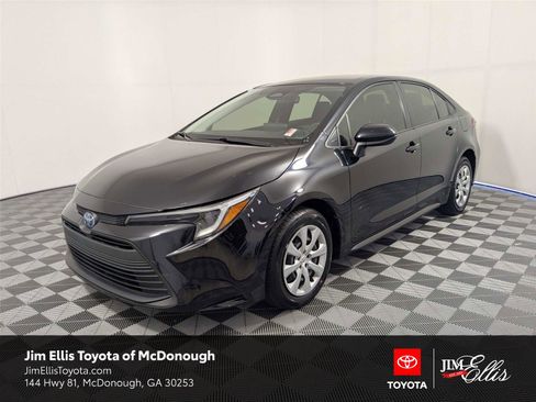 Used 2024 Toyota Corolla LE FWD image 1