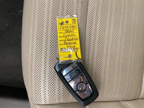 Used 2024 Lincoln Nautilus Reserve w/ Equipment Group 202A image 49