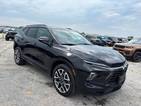 Used 2024 Chevrolet Blazer RS w/ Enhanced Convenience Package AWD/4WD image 4