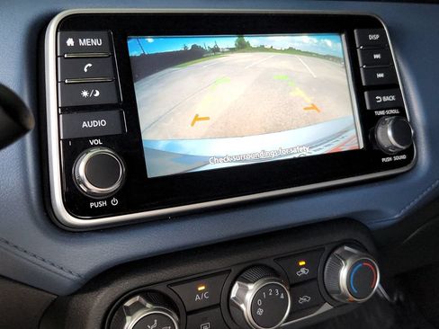 Used 2025 Nissan Versa SV FWD image 20