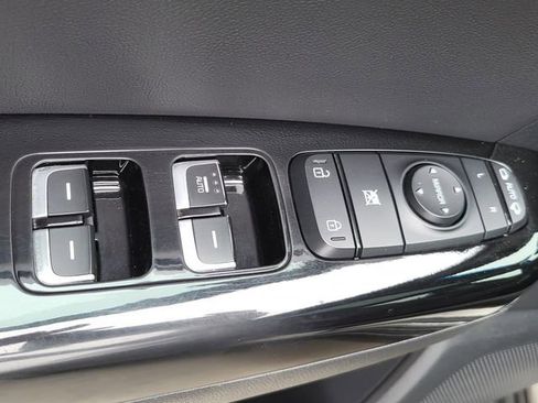 Used 2022 Kia Sportage Nightfall Edition w/ Nighfall AWD Premium Package image 16