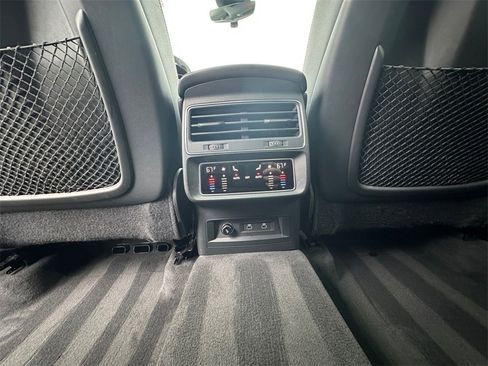 Used 2023 Audi Q8 Premium Plus w/ Premium Plus Package image 29