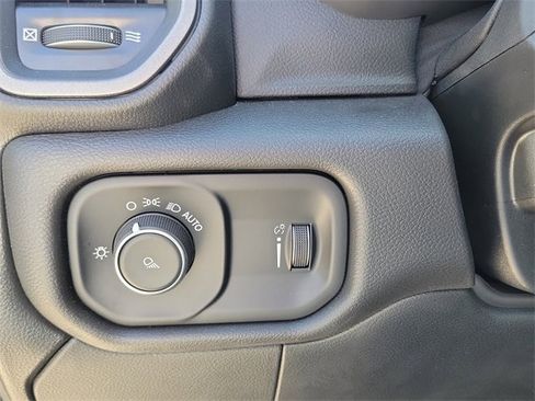 New 2024 RAM 5500 Tradesman image 15