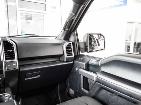 Used 2020 Ford F150 XLT w/ Equipment Group 302A Luxury AWD/4WD image 37